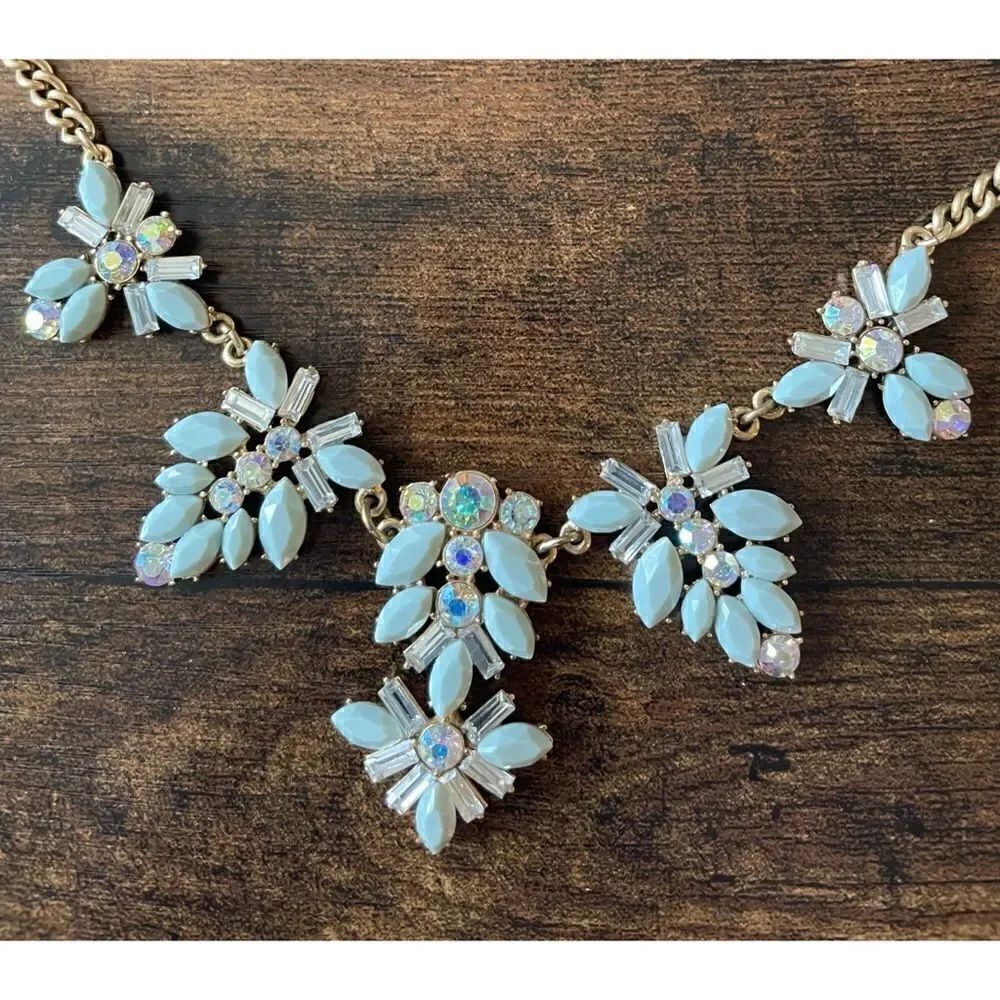 Rare- J.Crew Soft Faux  Sky Turquoise Iridescent Swarovski  Summer Necklace